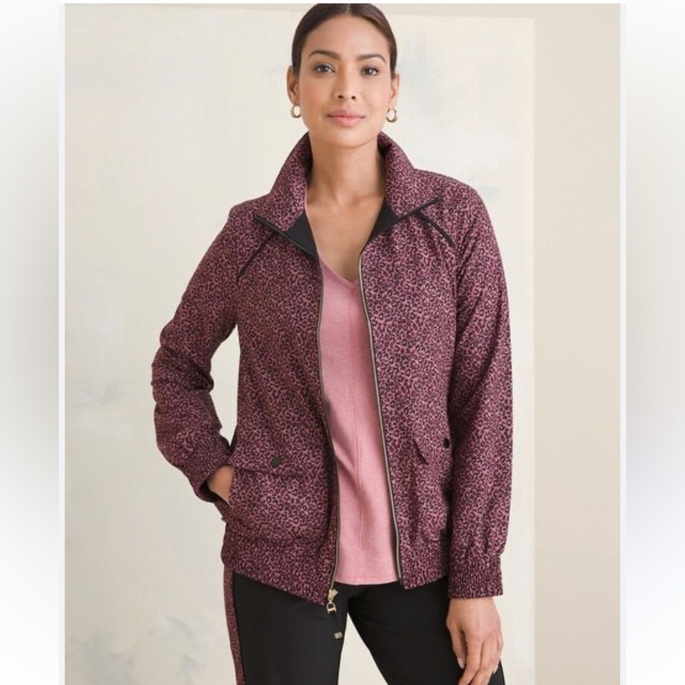 NWOT Chicos ZENERGY cheetah zip lightweight windbreaker jacket pink black 2P 00P